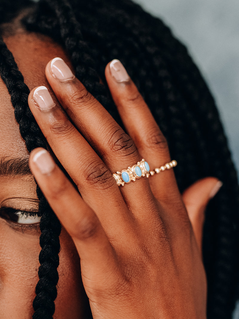 Méditerranée Oval Arch Eternity Ring