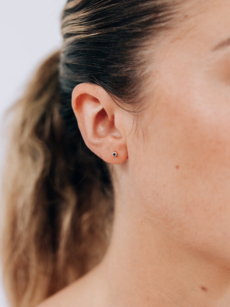 Cléo Round Single Stud