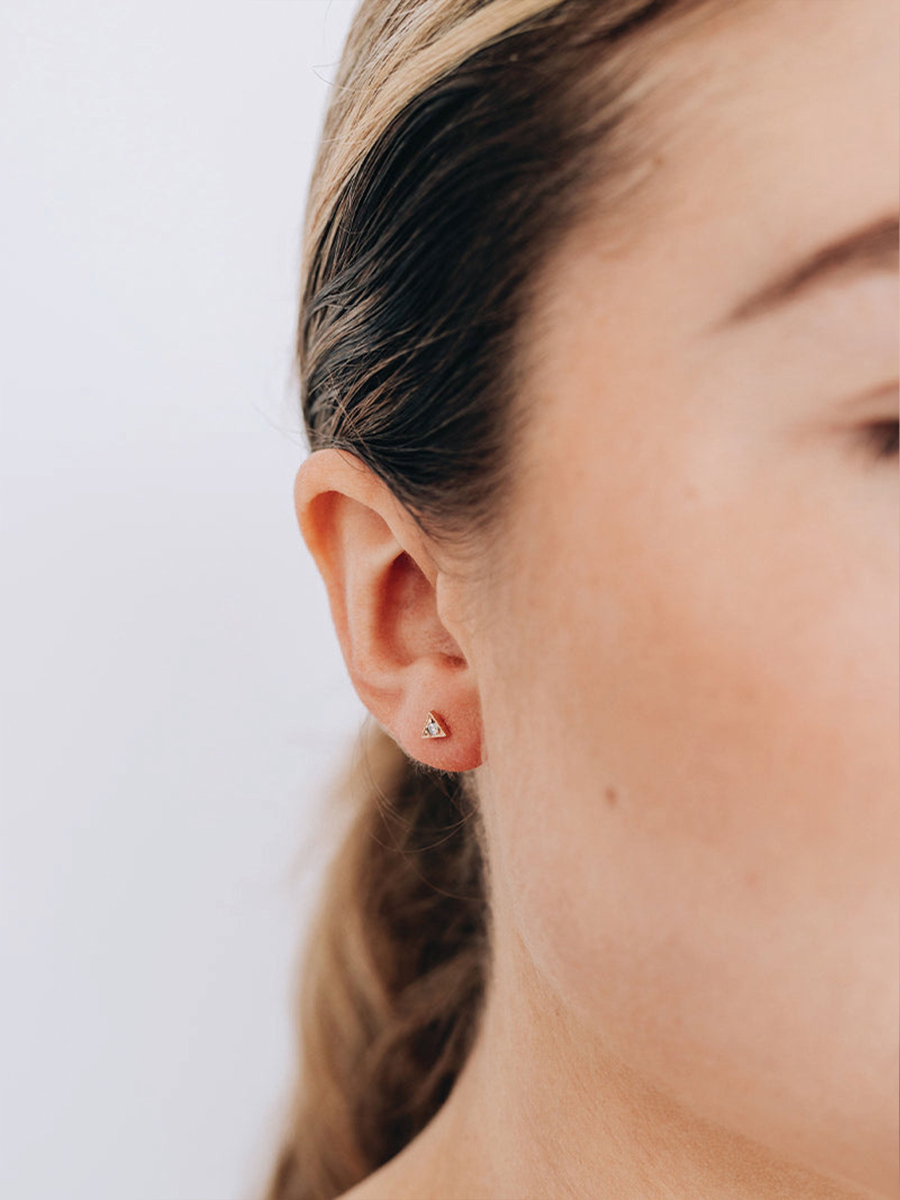 Cléo Triangle Single Stud