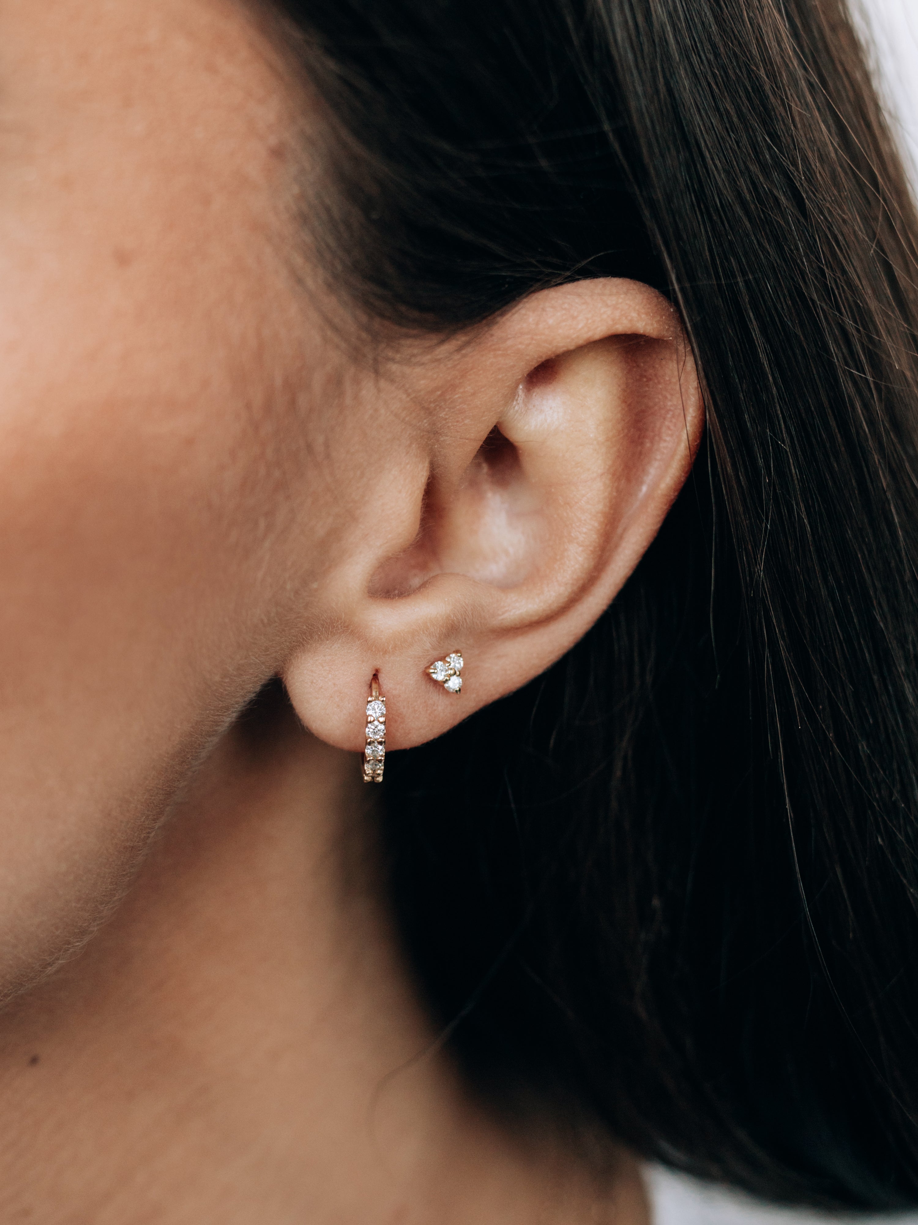 Classique Wide Pavé Mini Single Huggy