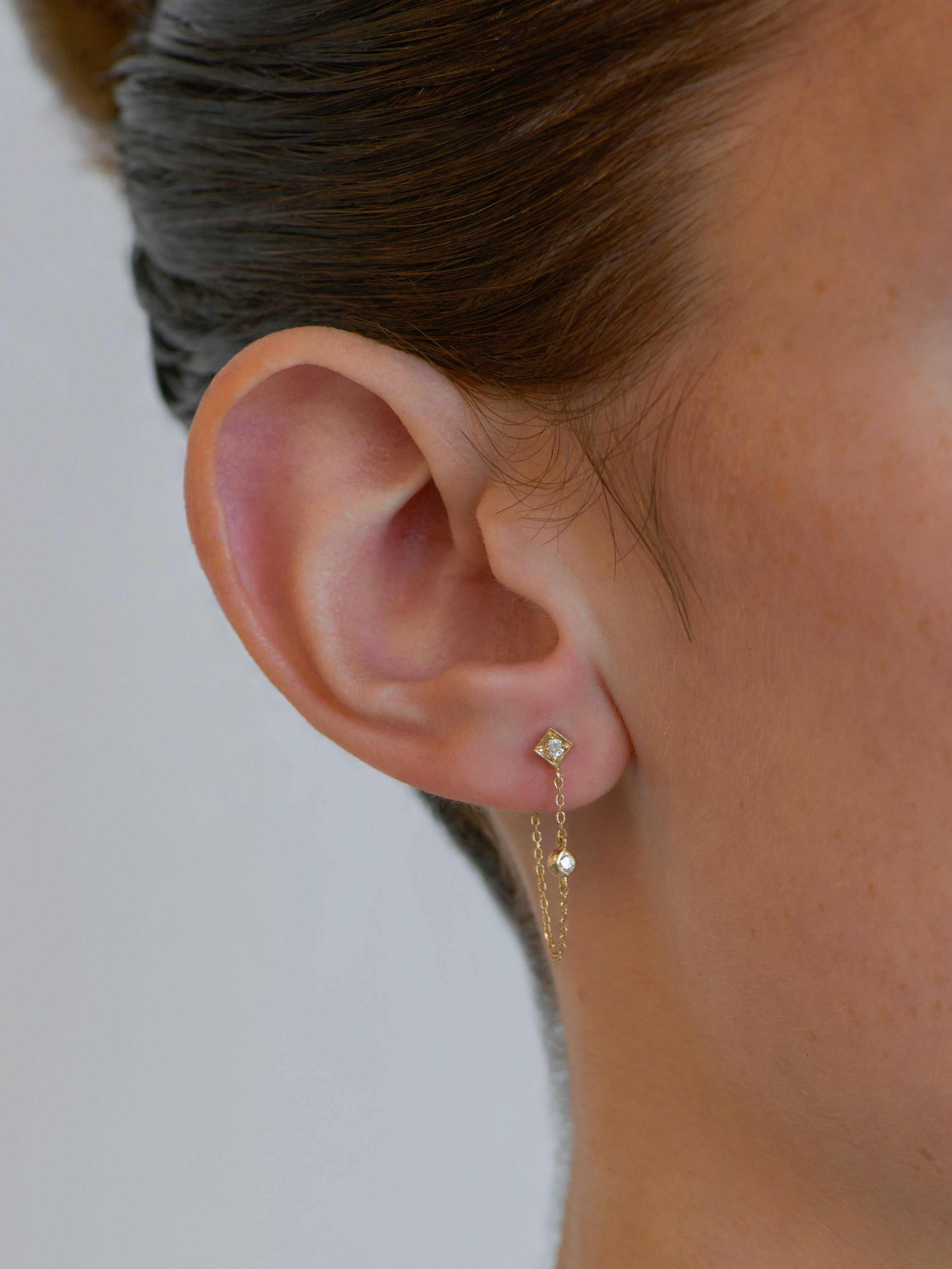 Boucles d’Oreilles Losange à Chaîne Cléo