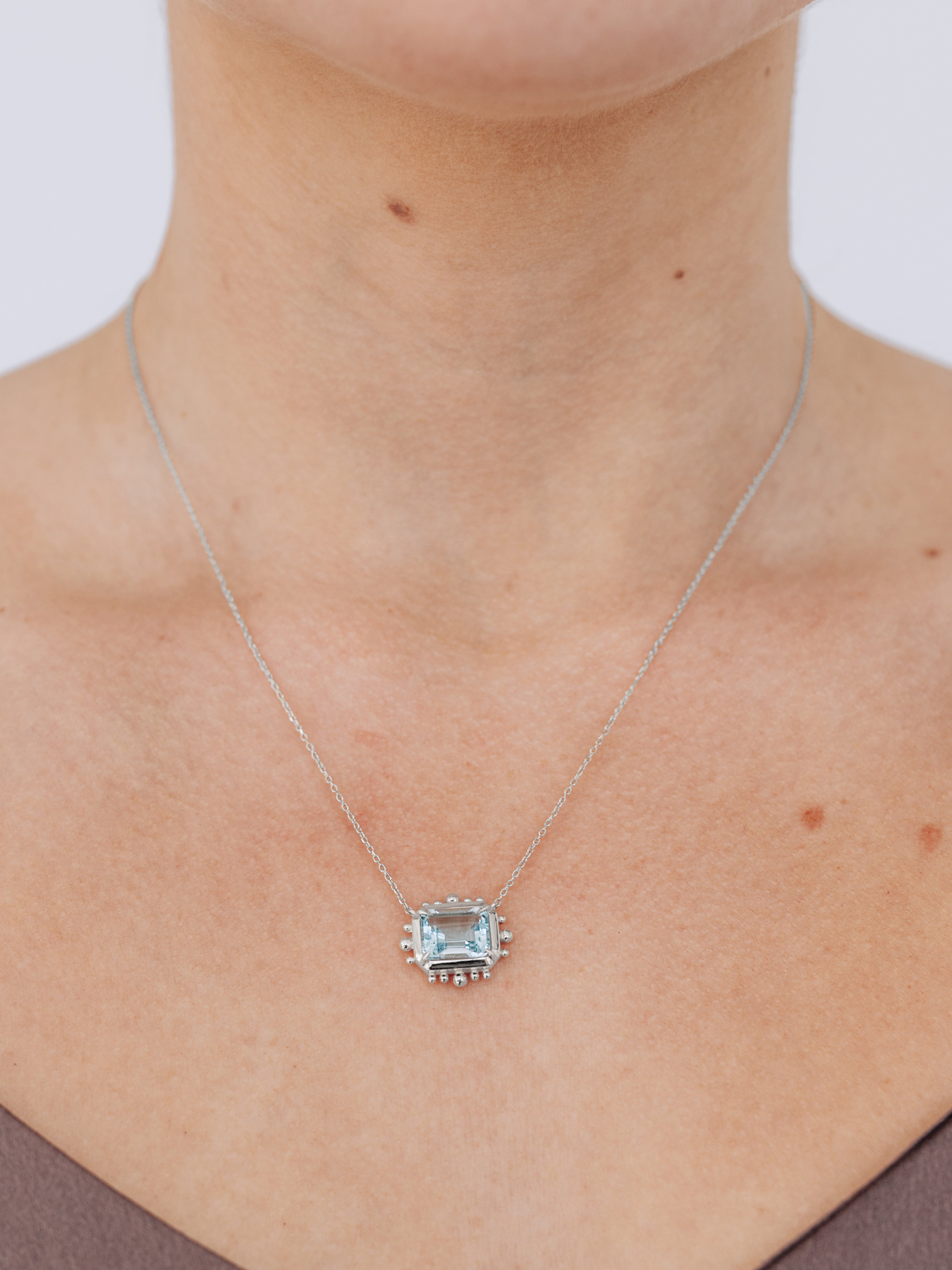 Dew Drop Carré Marine Pendant