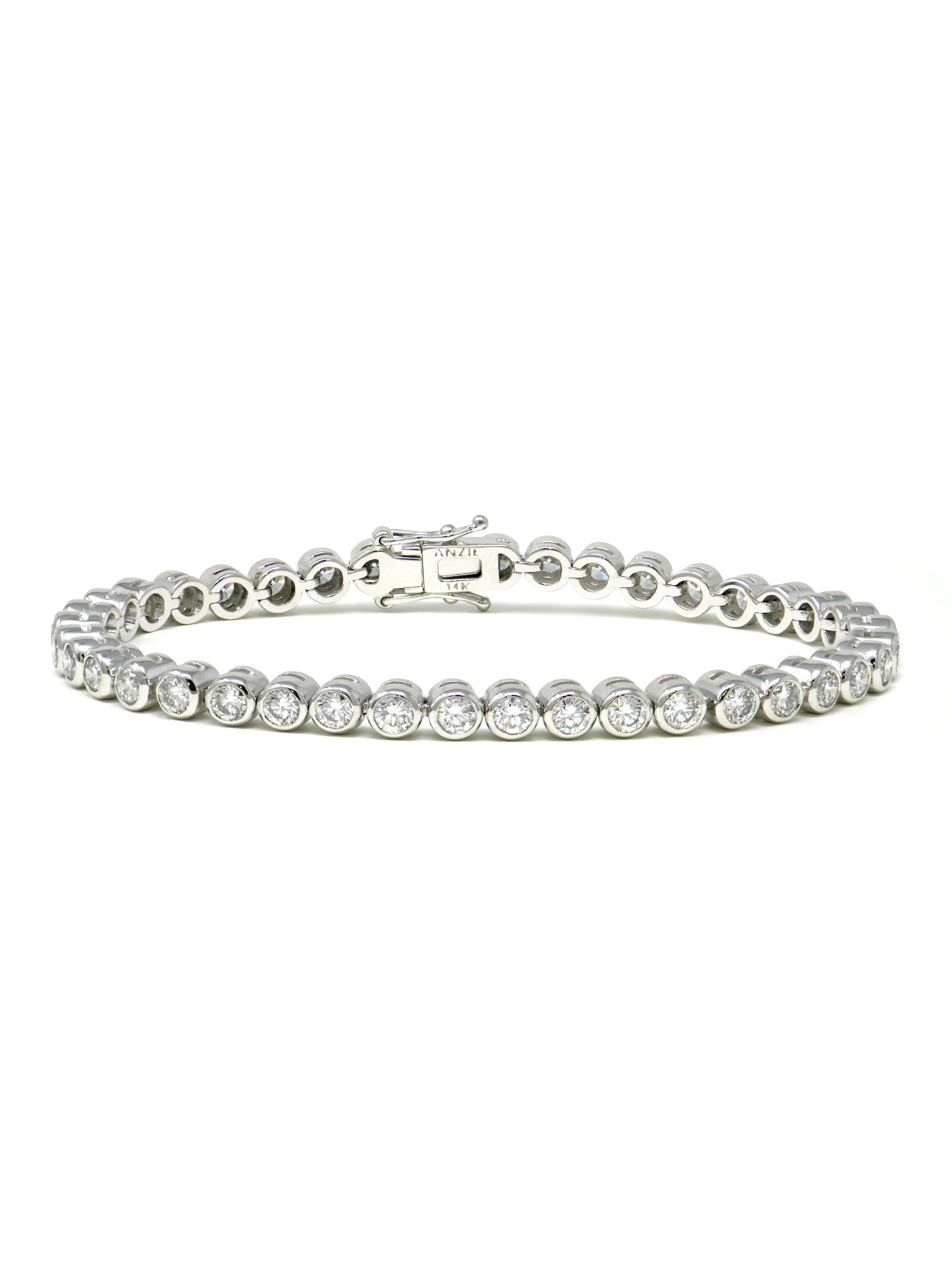 Classique Julia Bezel Tennis Bracelet