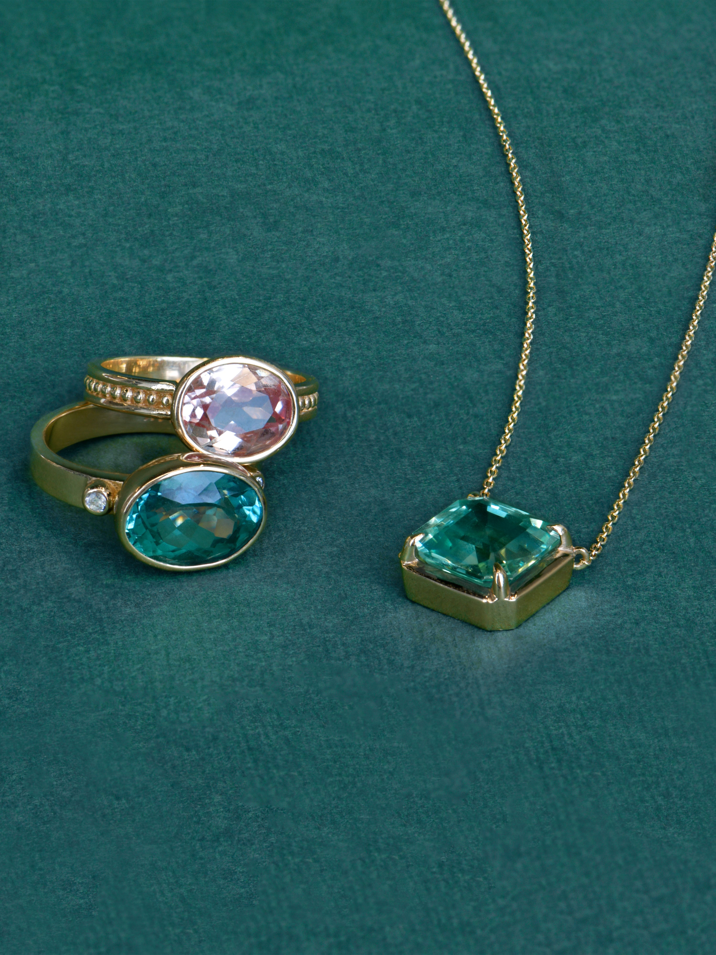 Cléo Carré Daniela Grande Square Necklace