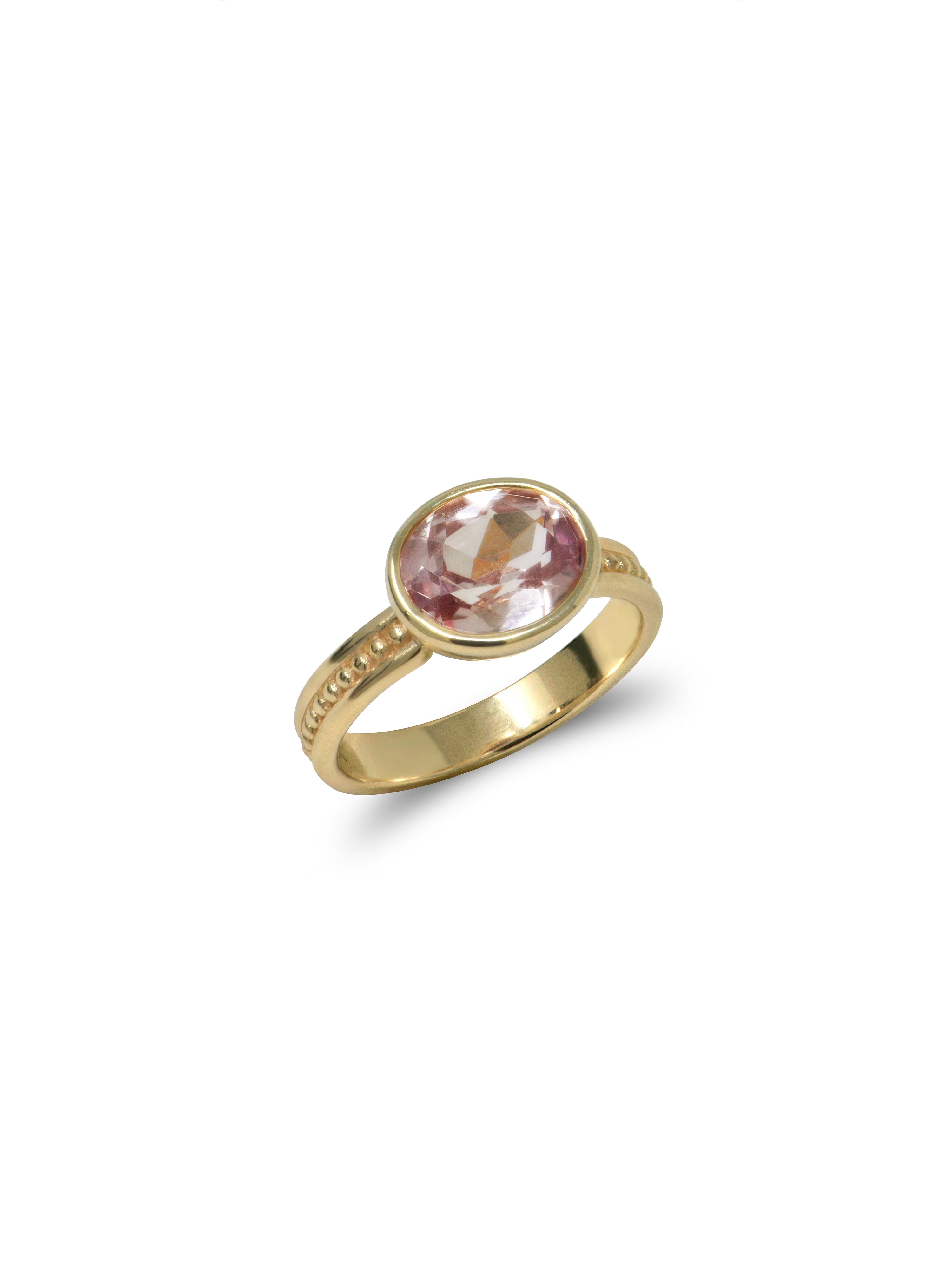 Classique Oval Dew Drop Band Ring