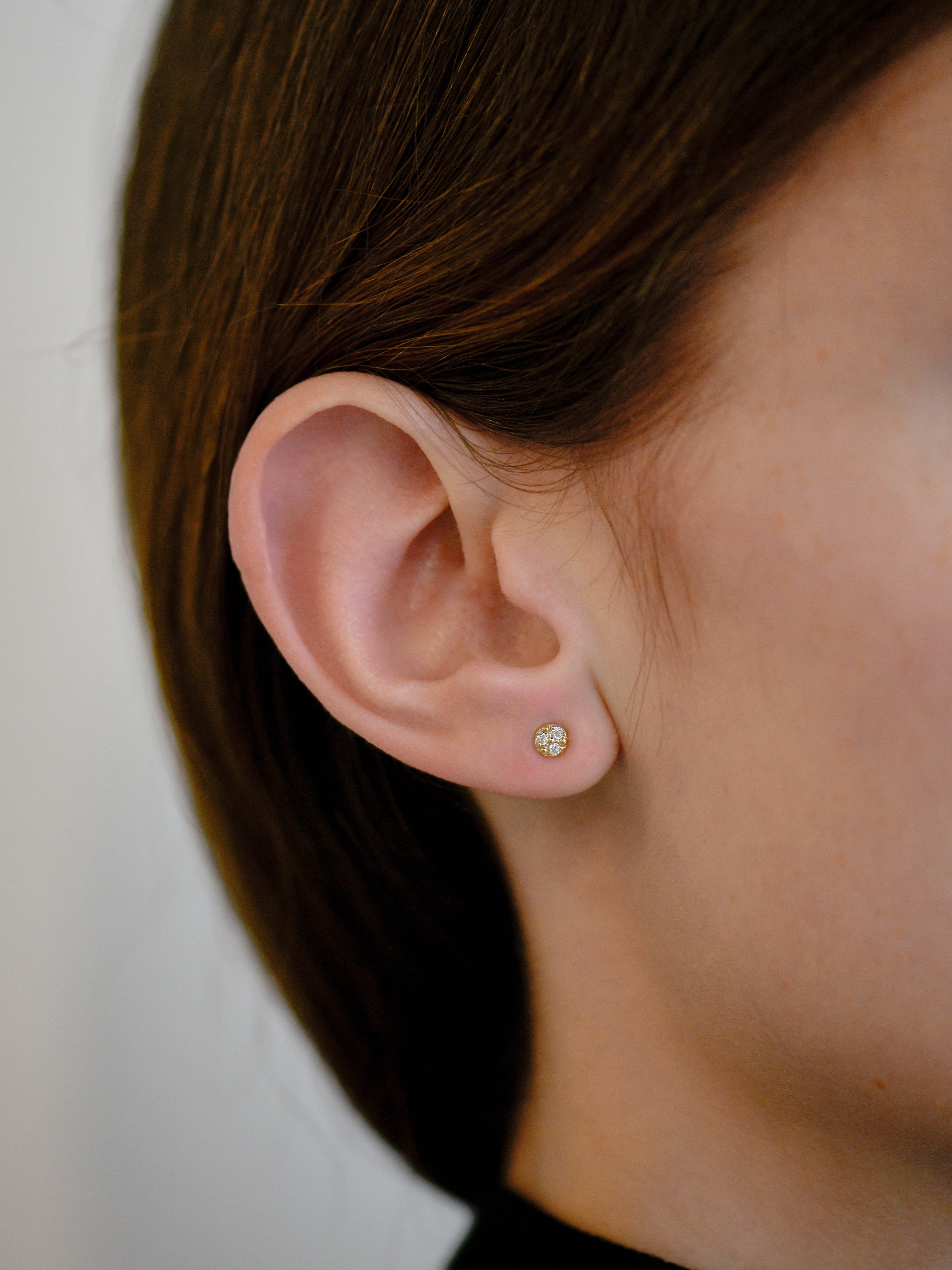 Cléo Round Pavé Mini Single Stud