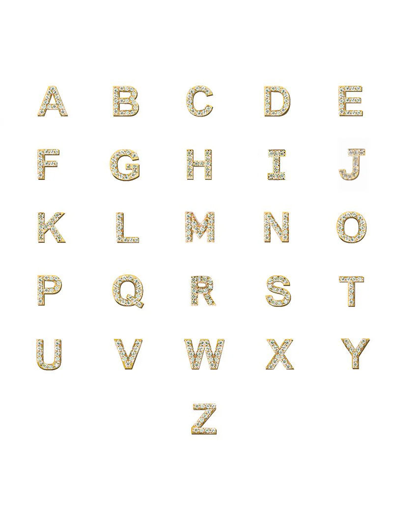 Bracelet cordon avec breloque en lettre pavée