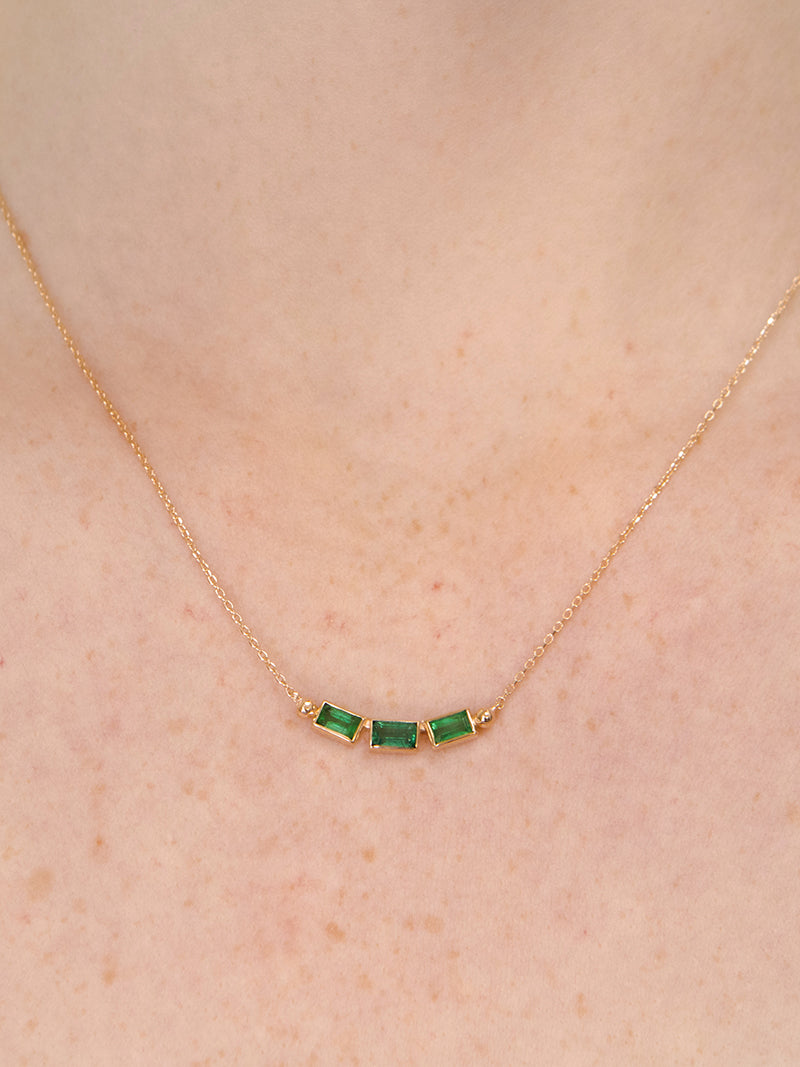 Cléo Baguette Trio Necklace