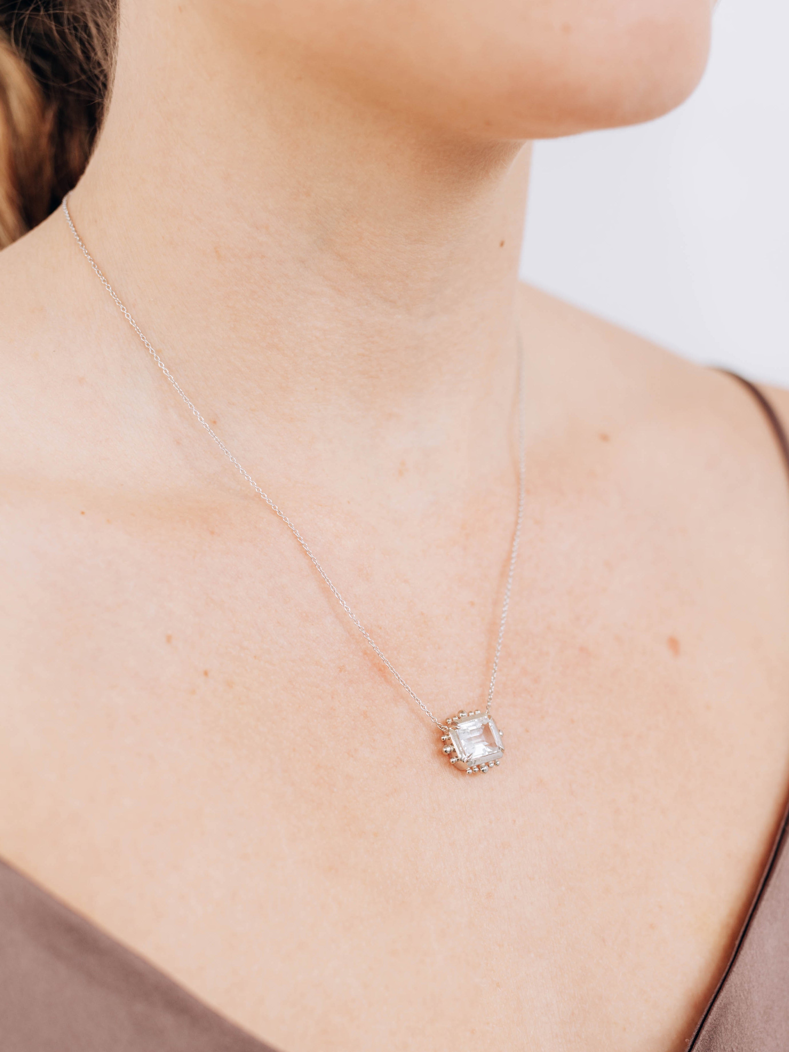 Dew Drop Carré Marine Pendant