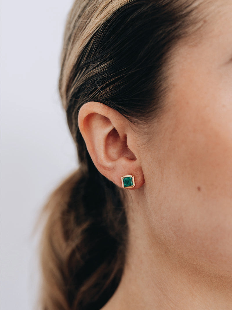 Cléo Carré Emerald Square Studs
