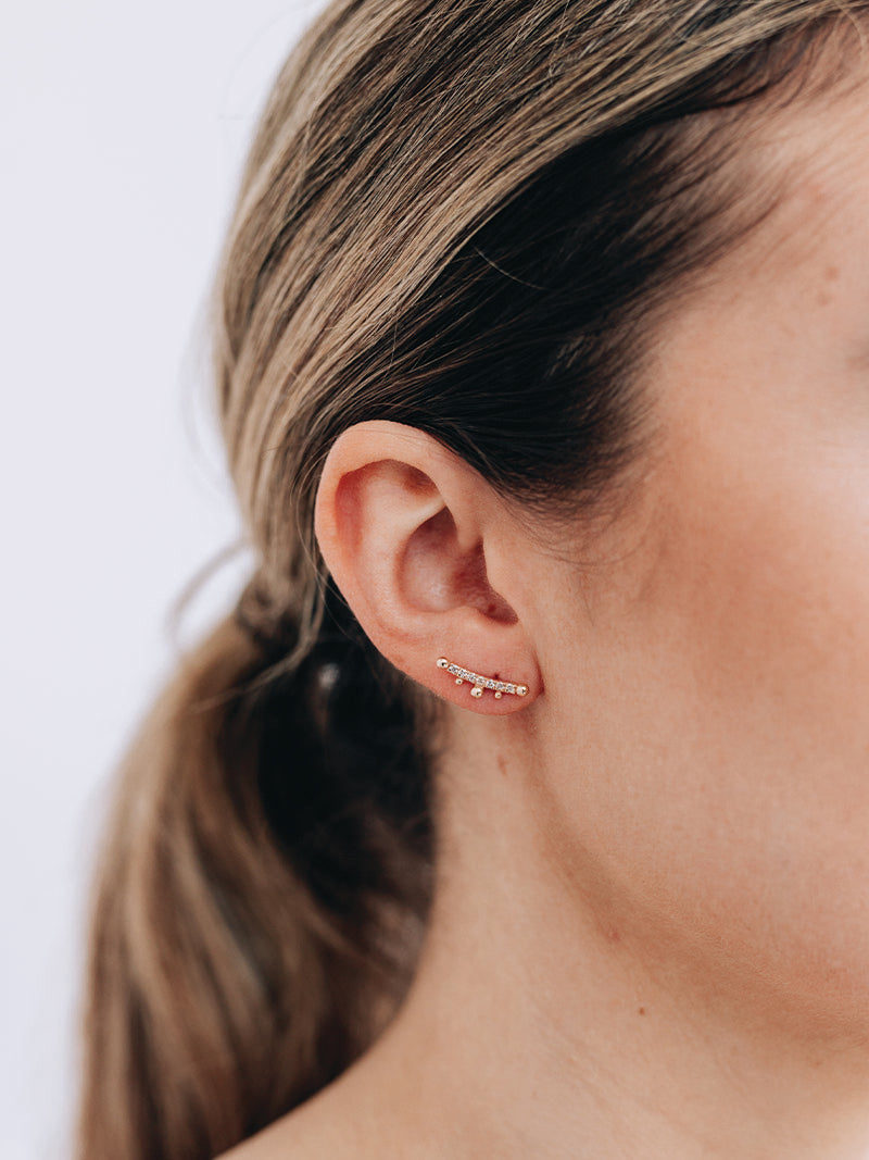 Dew Drop Pavé Diamond Ear Crawler