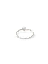 Cléo Triangle Stackable Ring