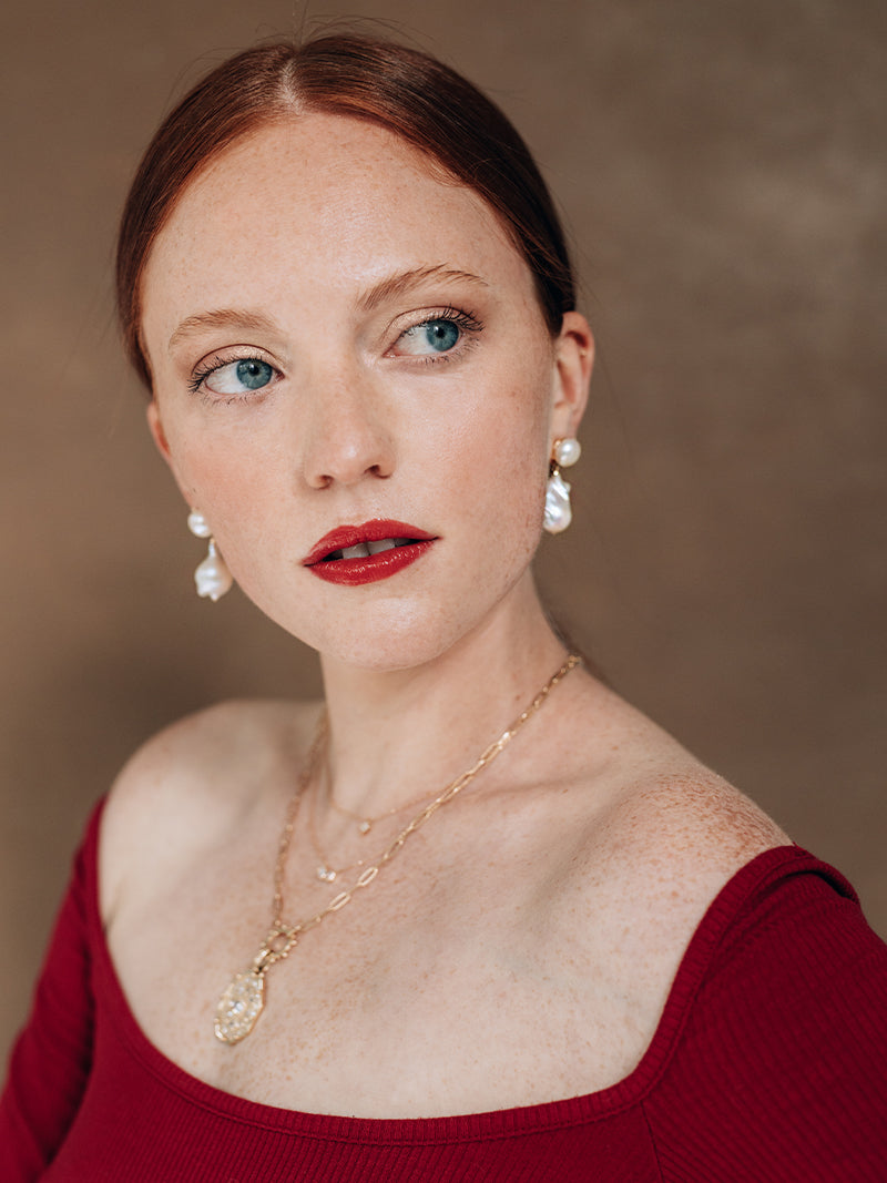 Cléo Baroque Pearl Earrings