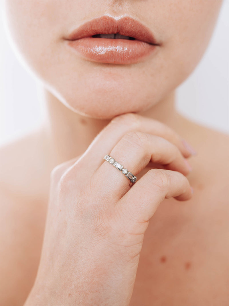 Cléo Geometric Baguette Ring