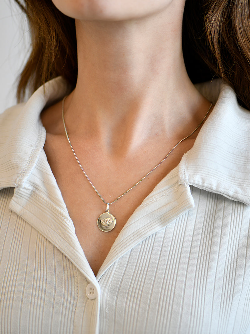 Anzie X Mel Soldera Collier Mauvais Œil avec Cils