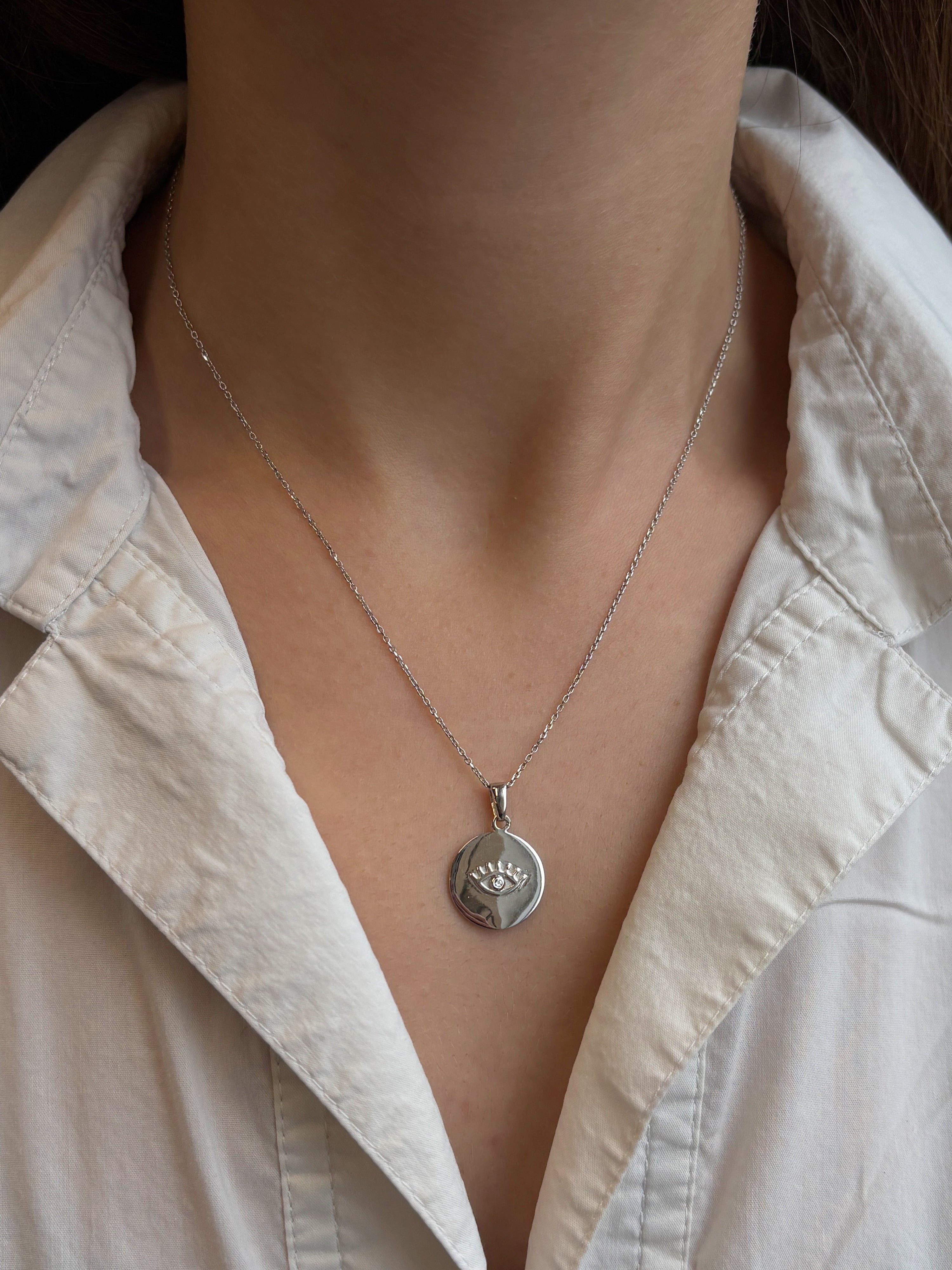 Anzie X Mel Soldera Collier Mauvais Œil avec Cils