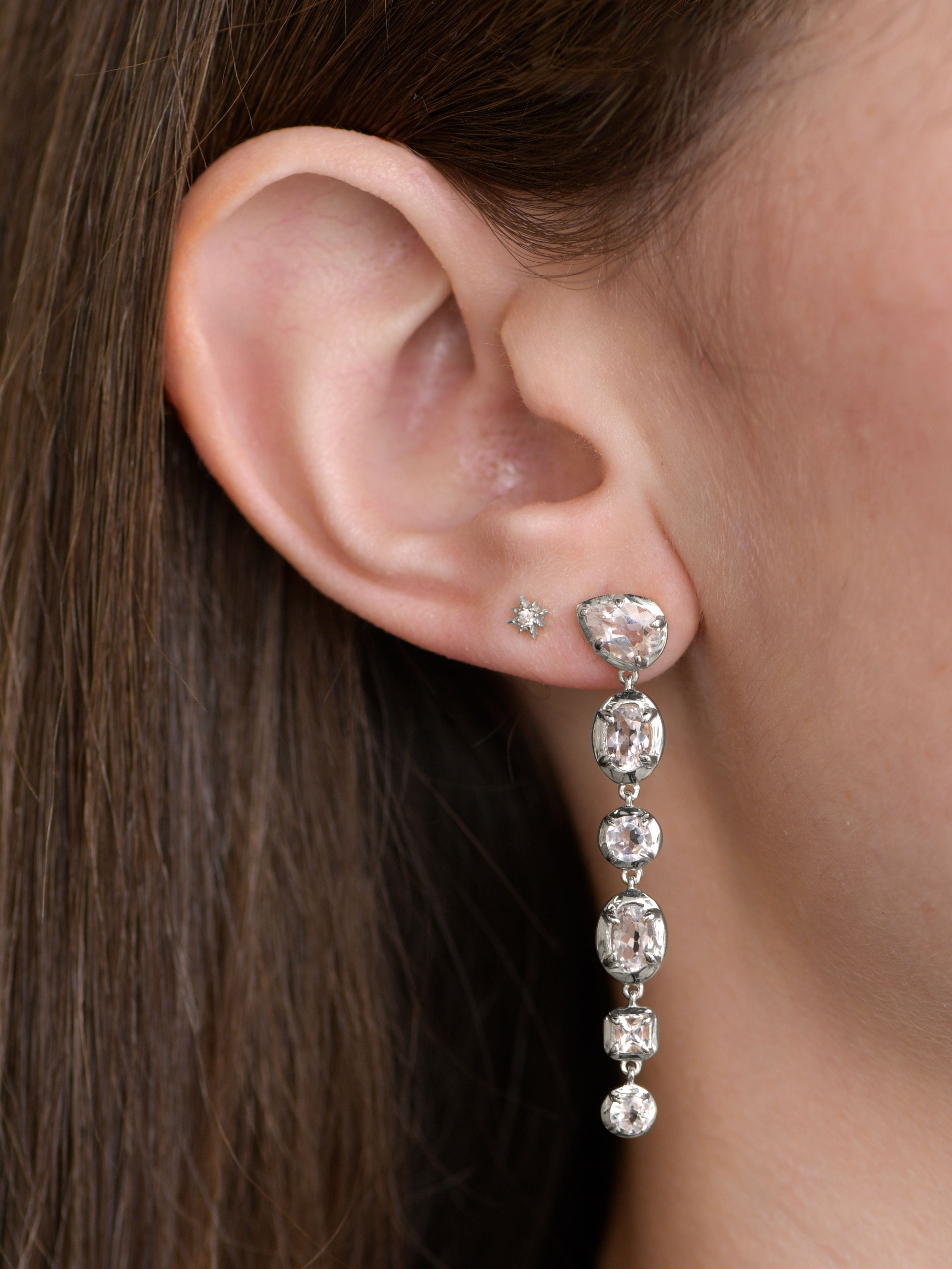 Mélia Pear Linear Earrings