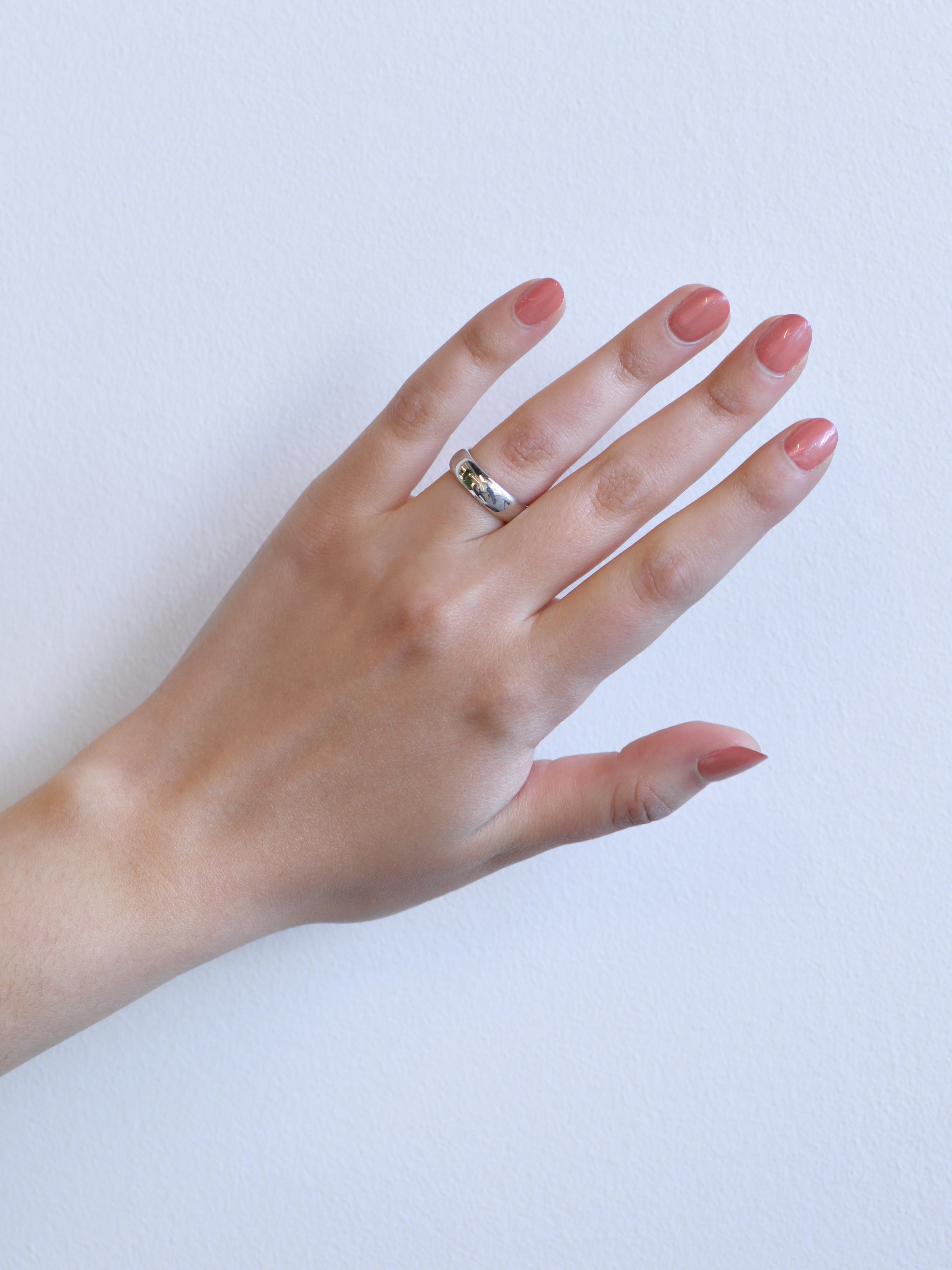 Classique Polished Rounded Thick Band