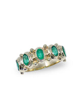Méditerranée Oval Arch Eternity Ring