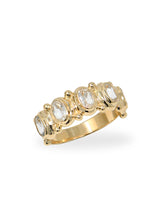 Méditerranée Oval Arch Eternity Ring