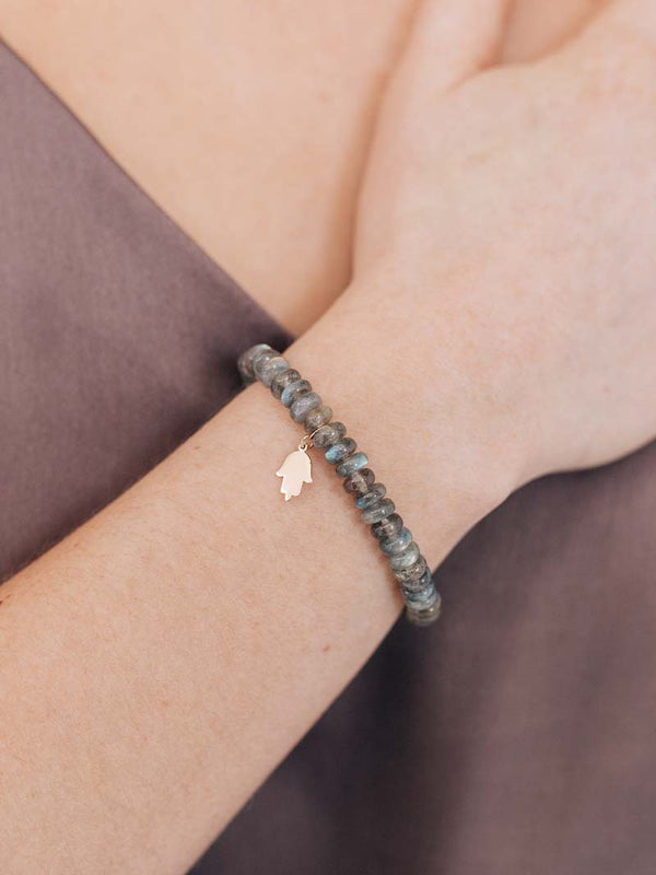 Bohème Gold Charm Labradorite Bracelet