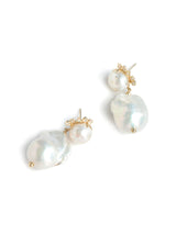 Cléo Baroque Pearl Earrings