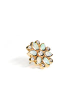 Bezel Bouquet Pétale Boutons D'oreille