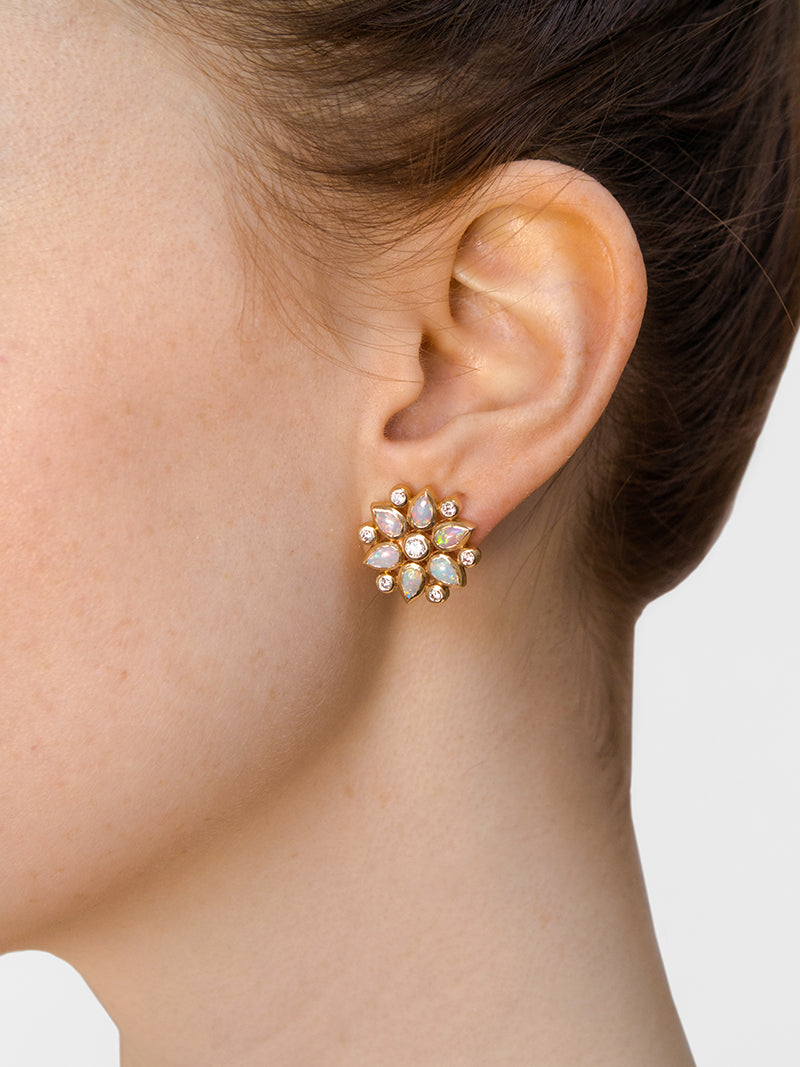 Bezel Bouquet Pétale Boutons D'oreille