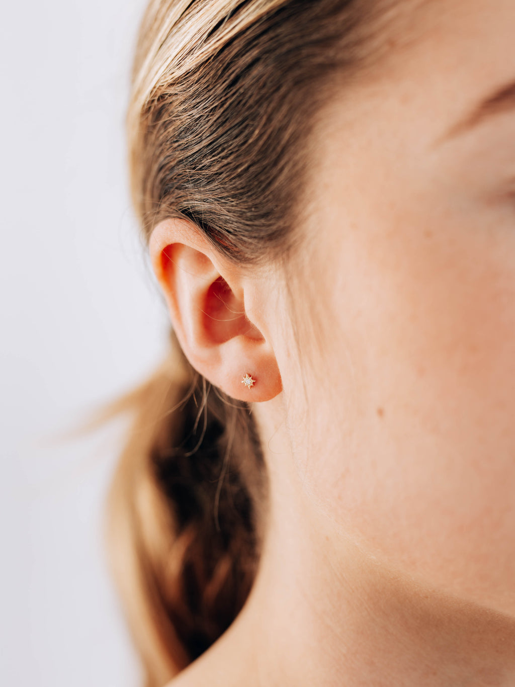 Anzie Flat Back Earring
