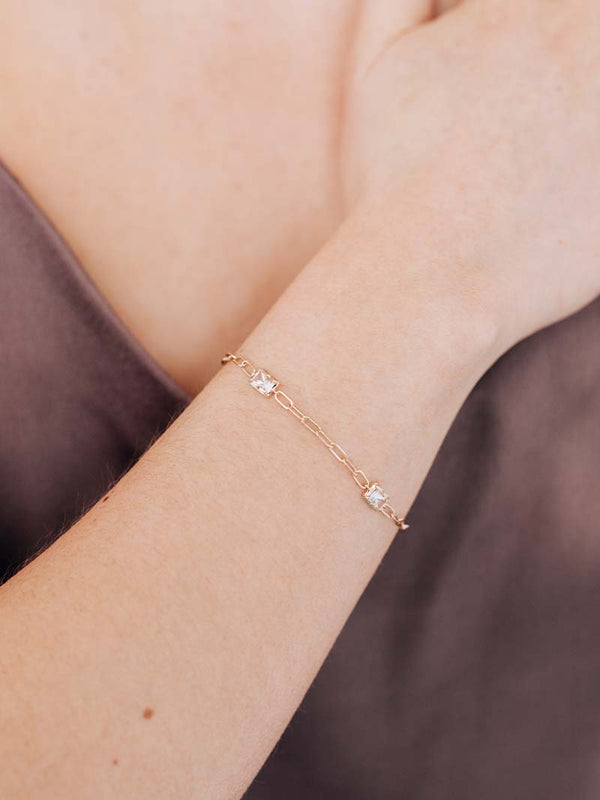 Cléo Carré Paper Clip Bracelet