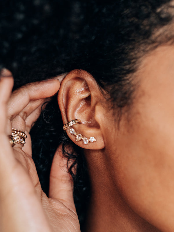 Mélia Ear Crawler