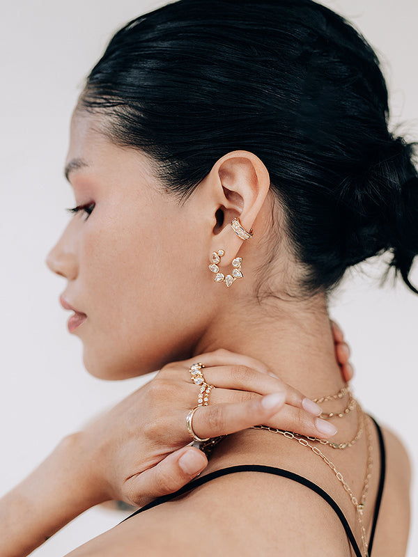 Mélia Pear Front to Back Hoops
