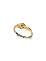 Jac+Jo Icon Vintage Star Signet Ring